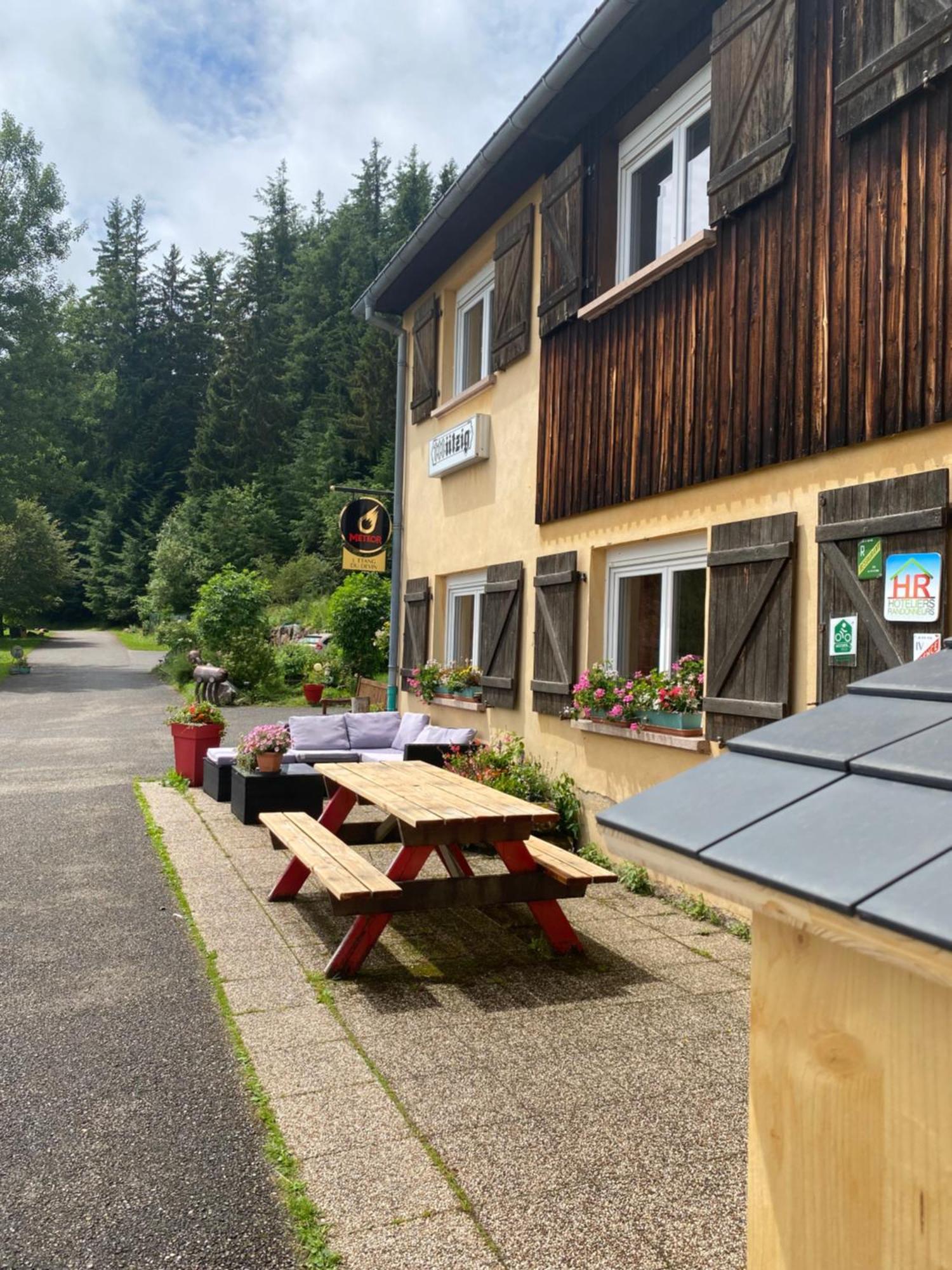 Auberge De L'Etang Du Devin Lapoutroie Exteriör bild